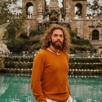 Barcelona Photo Walking Tour Instagrammable Portraits 3