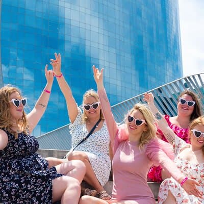 Barcelona: Professional Photoshoot by the Beach 4