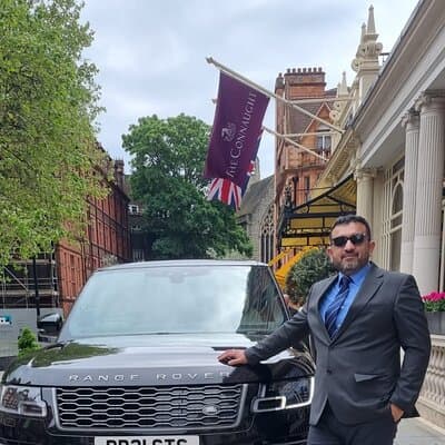 Private Car Chauffeur Service Transfer Heathrow Airport to London 5