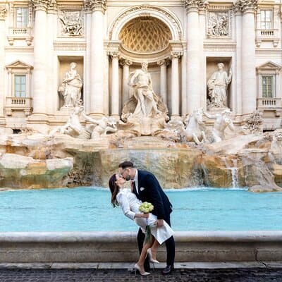 Rome: Trevi Fountain Photoshoot, Private & Early Morning
