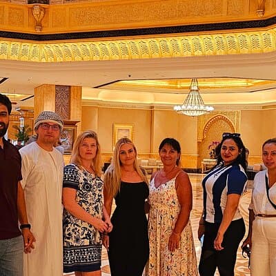 Abu Dhabi Sightseeing City Tour From Dubai with Buffet Lunch 3