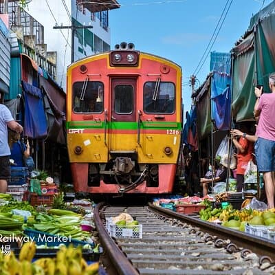 Classic Thailand Join-in Day Tour With Take Train 2