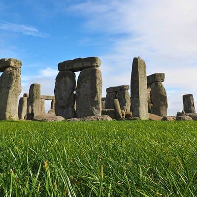 Expert Archaeologist - Private Stonehenge, Bath and Avebury Tour 2