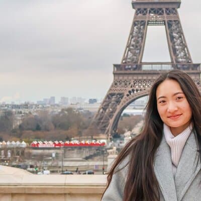 Exclusive Eiffel Tower Photo shoot - Chic & Timeless 4