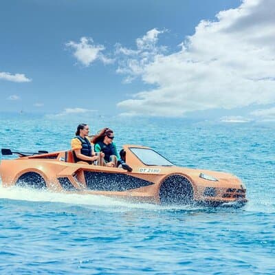 Private Jet Car Ride in Dubai 2