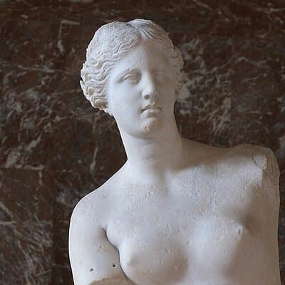 Louvre Masterpieces & Hidden Gems | Private Tailored Tour 2