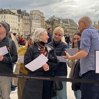 Notre-Dame Cathedral Exterior and Latin Quarter Guided Tour 3