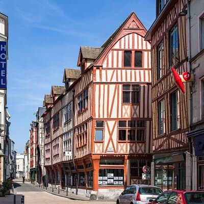 Normandy Day Trip: Rouen , Etretat , Deauville from Paris 3