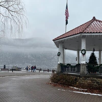 NYC: Train Trip with Sleepy Hollow and Walkway Over Hudson 5
