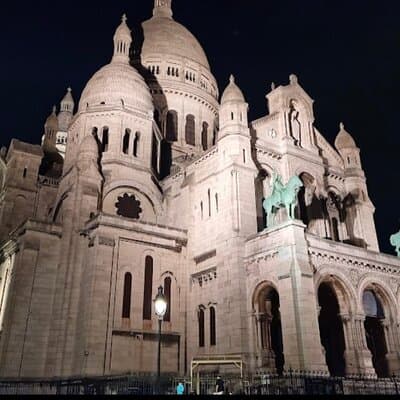 Experience Guided Montmartre and Paris City tour 2