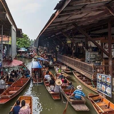 Maeklong Railway and Damnoen Saduak Floating Market Guide Tour 4