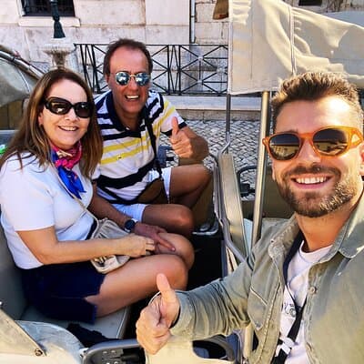 Lisbon Tuk Tuk Tour – 1-Hour Old Town Experience 3