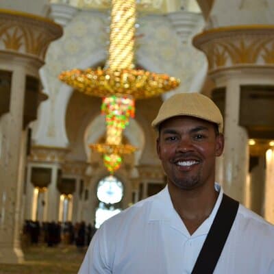 Abu Dhabi Premium Full-Day Sightseeing Day Trip from Dubai 2