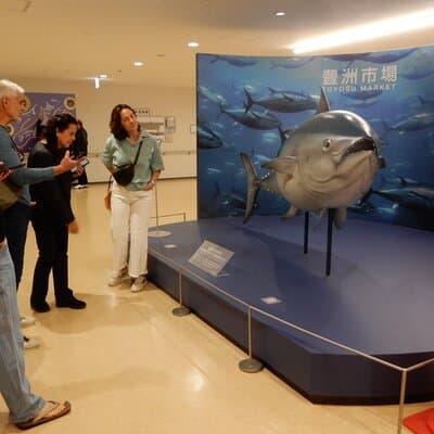 Tuna Auction in Toyosu and Tsukiji Fish Market Tour 5