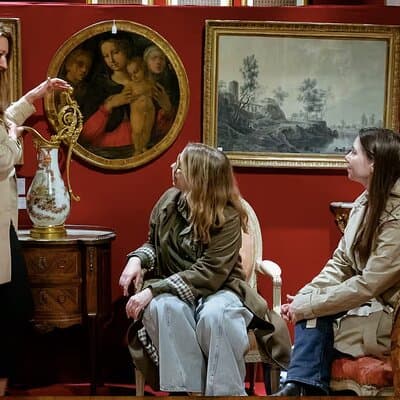 Discover Hidden World of Parisian Auctions — By the Opéra Garnier 5