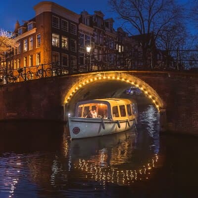 Romantic Private Dinner Cruise Amsterdam with 3 Courses and Wine 3