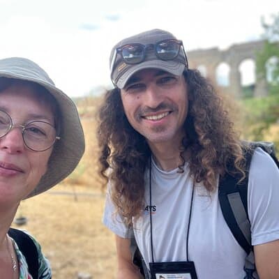 Urban Hike to the Aqueduct Park in Rome 3
