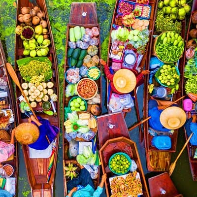 Bangkok: Floating Market & Train Market with Train/Boat ride 2
