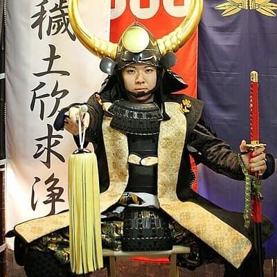 Tokyo Samurai Armor Experience in a Photo Studio 4