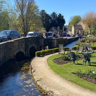 The Cotswolds Private Black Cab Tour with Hotel Pick up