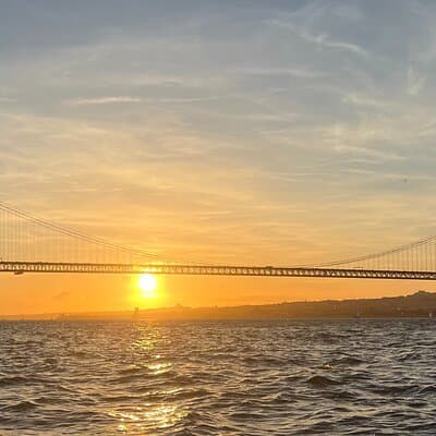Lisbon: Sunset Tour, Cozy Boat with Few People 5