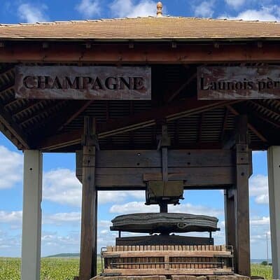 Transfer from Paris to Reims or Epernay