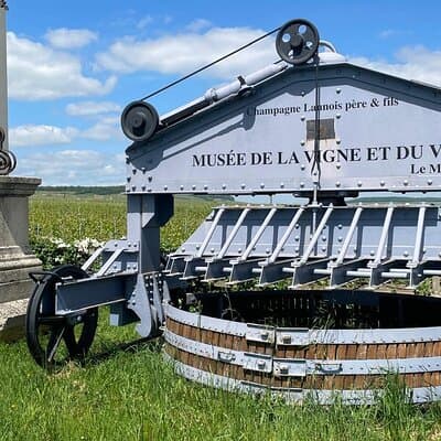 Transfer from Paris to Reims or Epernay 2