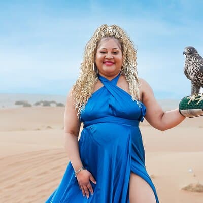 Dubai Flying Dress Photoshoot Dress to Impress 4