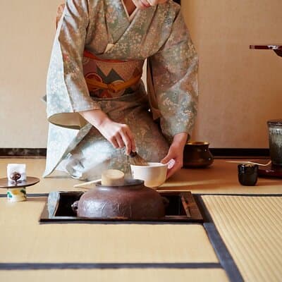 Tokyo Matcha Tea Ceremony Experience in Hanayaka 2