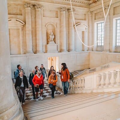 Private Versailles Palace and Garden with Van Transfer from Paris