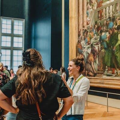 Paris Louvre Essentials Tour (Reserved Entry Included)