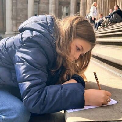 Private Family Louvre Tour for Kids with Interactive Activities