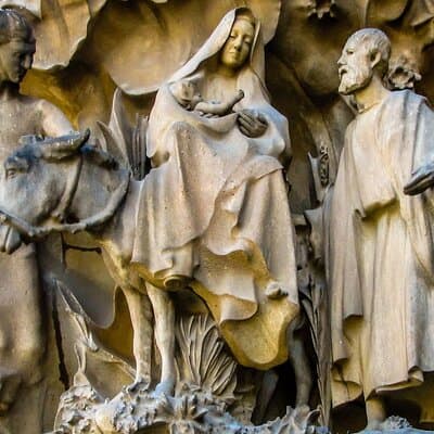 Family Friendly Tour of Sagrada Familia 4