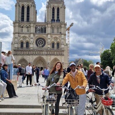 Explore Paris with A Comfortable Bike Tour Ride 4