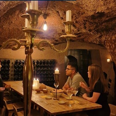 Rome: Candlelight Food & Wine Tasting in Ancient Roman Cellar