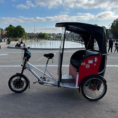 Amsterdam Rikshaw Private Tour with Guide 2