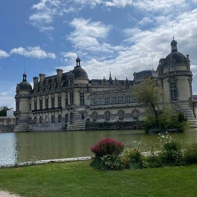 Royal getaway to the Domaine de Chantilly in Van Premium 4