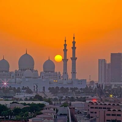 Private Abu Dhabi sightseeing with Sheikh Zayed Grand mosque 3