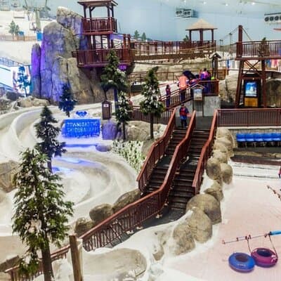 Full Day Snow Ski Experience in Dubai 3