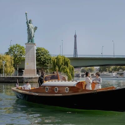Paris Private Boat Tour with Champagne