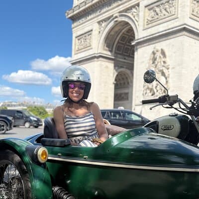 Sidecar Motorcycle tour in Paris with Driver 4