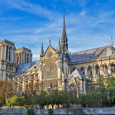 Notre Dame Cathedral Outdoor Tour with optional Sainte Chapelle 2