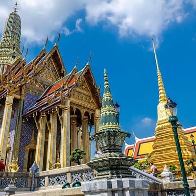 Royal Grand Palace Emerald Buddha and Reclining Buddha Group Tour 4