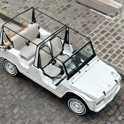 Guided tour of Paris with the French golf cart