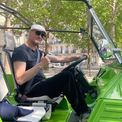 Guided tour of Paris with the French golf cart 4