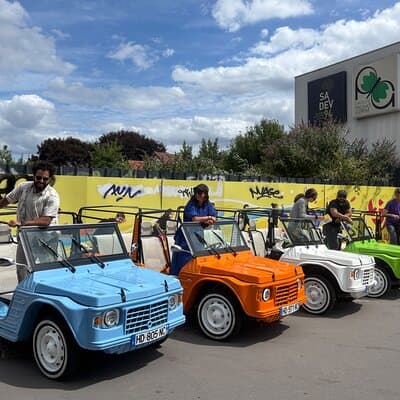 Guided tour of Paris with the French golf cart 5
