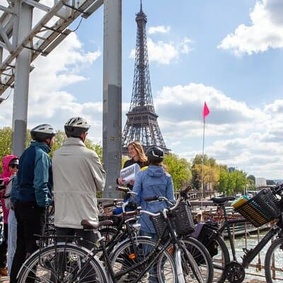Private Paris Bike Tour - Iconic Sights around the Seine 3