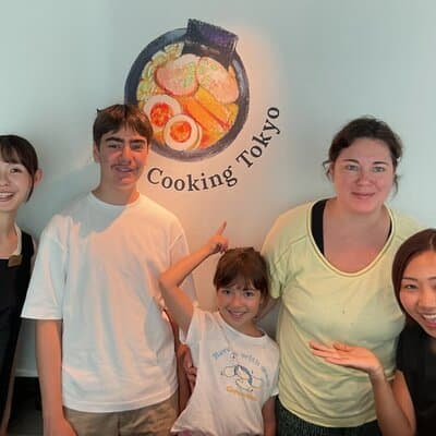 Cozy Tokyo Class: Ramen, Sushi, Sake Pairing & Cultural Exchange 2