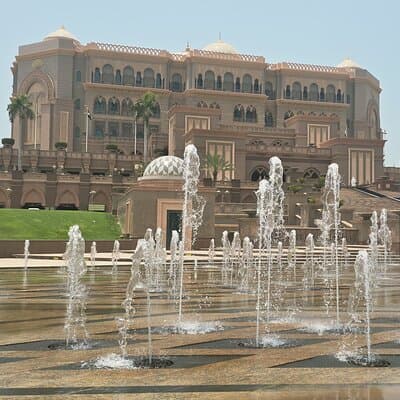 Abu Dhabi Exclusive City Tour-Capital Majesty 3