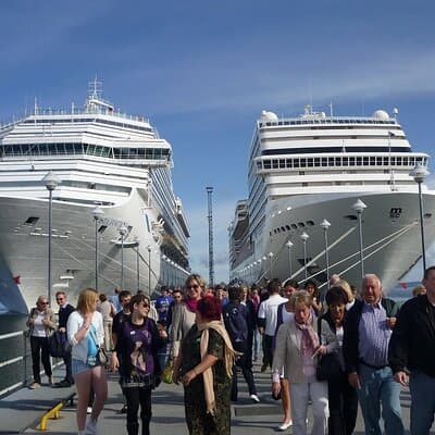 Private Transfer from Amsterdam to the Cruise Port in Rotterdam 2